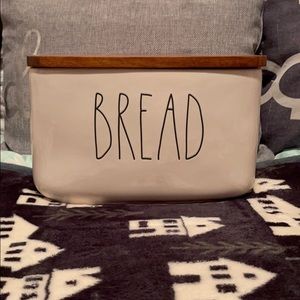 🍞 Rae Dunn Bread Box W/Wood Lid 🪵